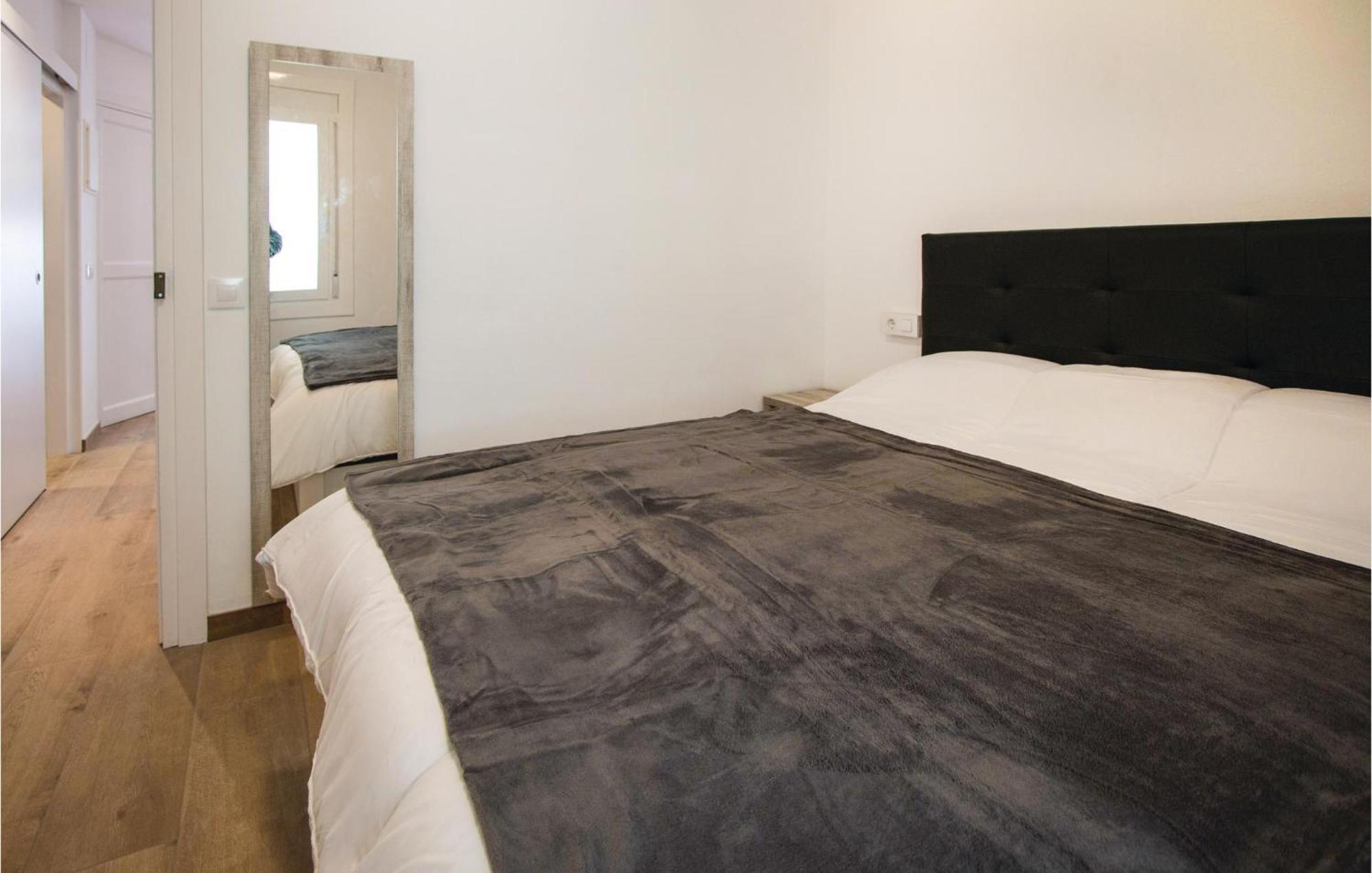 Amazing Apartment In Blanes With Kitchen Exteriér fotografie